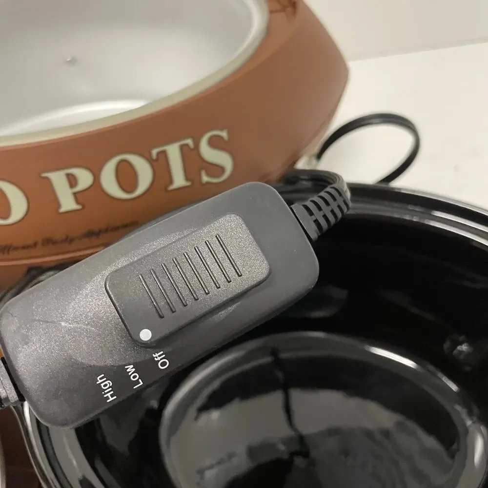 PRO POTS 1.5 Qt Football Slow Cooker Party NFL NCAA Appliance Crock Pot FB-77